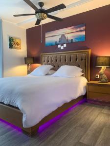 Maisons de vacances La grange en pierre - chic & piscine privee : photos des chambres