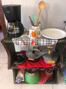 Casa Privativa Aconchegante em Arraial dAjuda - 1 Quarto com 2 camas, Cozinha e Banheiro