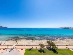 Inviting apartment in Cala Millor