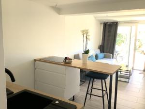 Appartements T2 proche d-Avignon au calme : photos des chambres