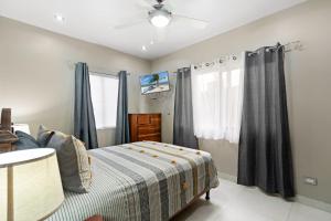 Ground-Floor Condo Near Beach & Marina by SPCR