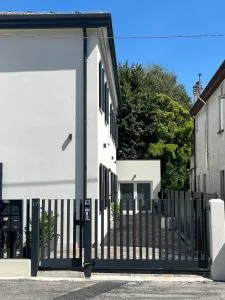 House of Flowers - 斯皮内亚