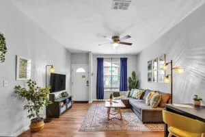 Blissful Haven - Updated & Fully Equipped Condo - Micanopy