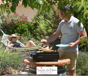 Maisons de vacances Les Maisons et le Spa de a 2 pas des vignes a Chateauneuf du Pape : photos des chambres