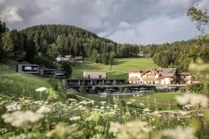 Hotel Viertler - Avelengo