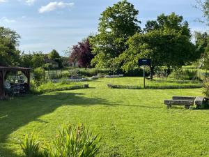 Maison chaleureuse- cheminée, nature et sport !