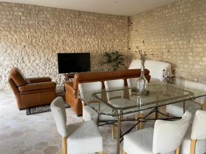 Maisons de vacances Maison chaleureuse- cheminee, nature et sport ! : photos des chambres