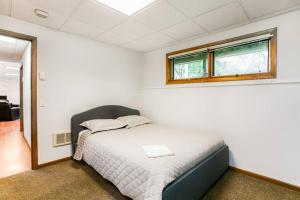 Charming 4-Bedroom Retreat Near Notre Dame