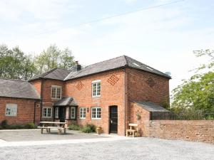 Garden Cottage - Newtown的三星级酒店