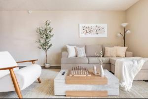 Luxury Retreat in Marina del Rey