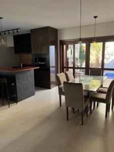 Casa com Piscina Aquecida e Wi-Fi