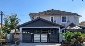 Iman Homestay - Sungai Lalang