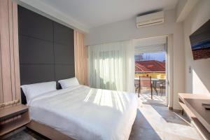 old town apartment 1