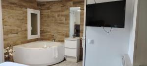 studio cosy balneo avec jardin