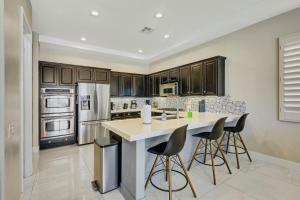 At Colossus with Pool Spa and Game Room