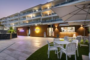 Marinell Collection Palm-Mar