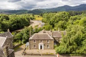 Comrie Old Schoolhouse - Dalclathick