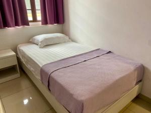 Lavender Riverside Hotel