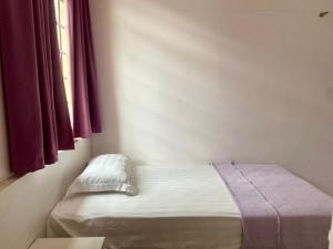 Lavender Riverside Hotel