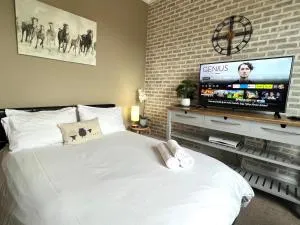 Charming, Cozy Apartment, 2 mins from the Beach - 兰韦尔弗亨