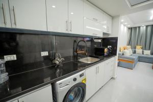 Scandic Resort-The Diamond Of Scandic Resort Apartment Sea veiw & Sandy Beach Downstairs