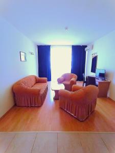 Central Avenue apartments