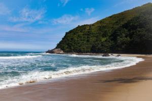 C7, Casa Vibrante, Pé na Areia de Maresias