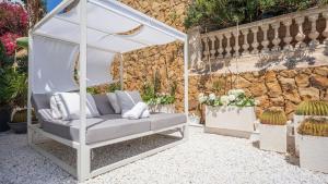 Waterfront beach paradise apartment