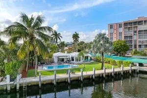 Waterfront Escape Walk to Las Olas PrivatePool BBQ - Nurmi Isles