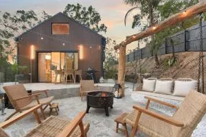 Brand New Gold Coast Luxury Retreat - Mudgeeraba