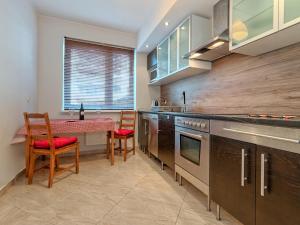 Gdańsk Rogalińska Apt - Parking, Balcony&Workspace - by Rentujemy