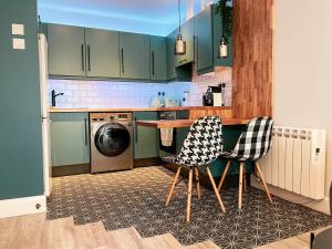 Modern apartment 10min from City Center with parking