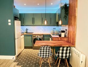 Modern apartment 10min from City Center with parking