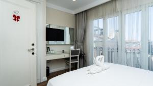 Standard Double Room room in Ten Rooms Istanbul