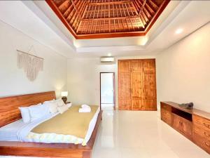 Tropical escape villa minutes to Finns