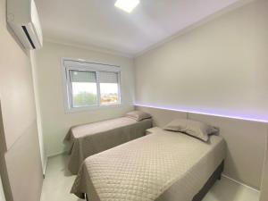 APARTAMENTO LUXO, PROXIMO SANTINHA DUAS quadras MAR
