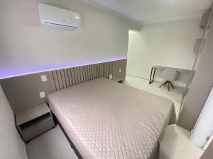 APARTAMENTO LUXO, PROXIMO SANTINHA DUAS quadras MAR