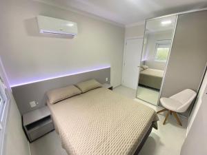 APARTAMENTO LUXO, PROXIMO SANTINHA DUAS quadras MAR