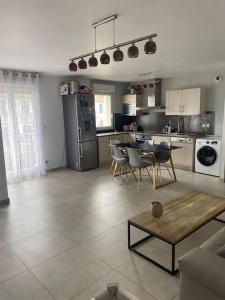 Logement terrasse chute la vie