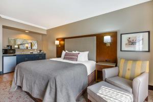 Deluxe King Room - Non-Smoking room in Best Western Premier Helena Great Northern Hotel