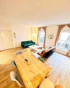 Magnificent apartment close to Paris metro line 1