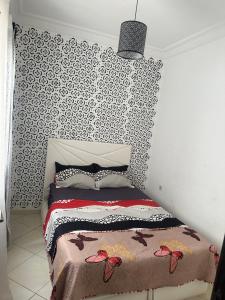 Martil Bel appartement lumineux, situé à seulement 15 minutes à pied et 5 minutes en voiture de la plage, idéal pour les vacances en famille ou entre amis