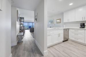 Pelicans Roost 203 condo