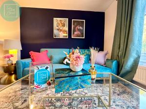 Charming 2BR Swinton House -Close to Manchester City Center