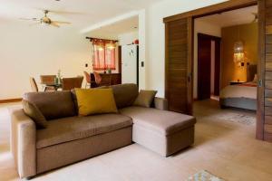 Modern Two Story Beach house