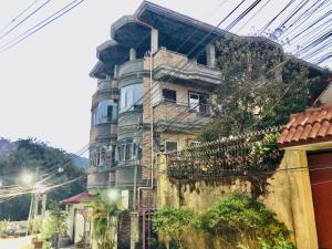 Near Burnham Mountain City View