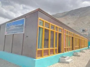 snow land wooden cottage - Lukung