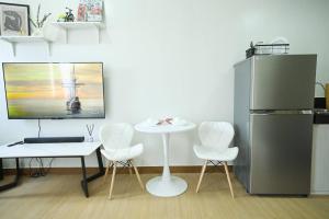 Cosy Corner at SMDC Hope Residences - Pool View & Highest Floor