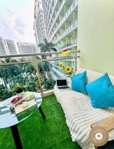 Azure staycation by safiya