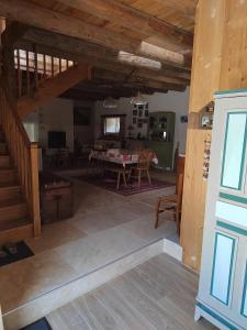 Maisons de vacances Maison chaleureuse a Mont >Vue montagne & cheminee : photos des chambres